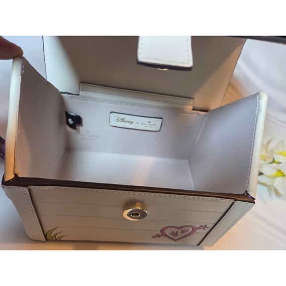 Disney X Kate Spade New York Lady And The Tramp Dog House Crossbody - Picture 6 of 8